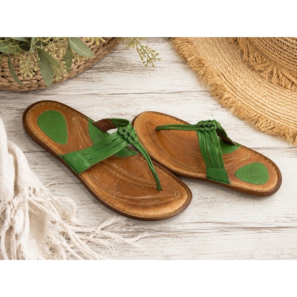 Born Leather Thong Flat Sandals Flip Flop Womens Size 12 Green Summer Vacation